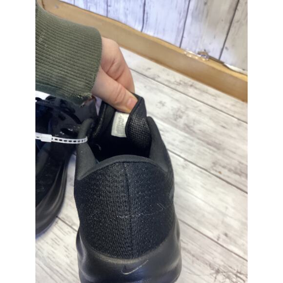 Nike Men's Downshifter 12 Road Running Shoes Triple Black - Size 11 - Picture 5 of 5